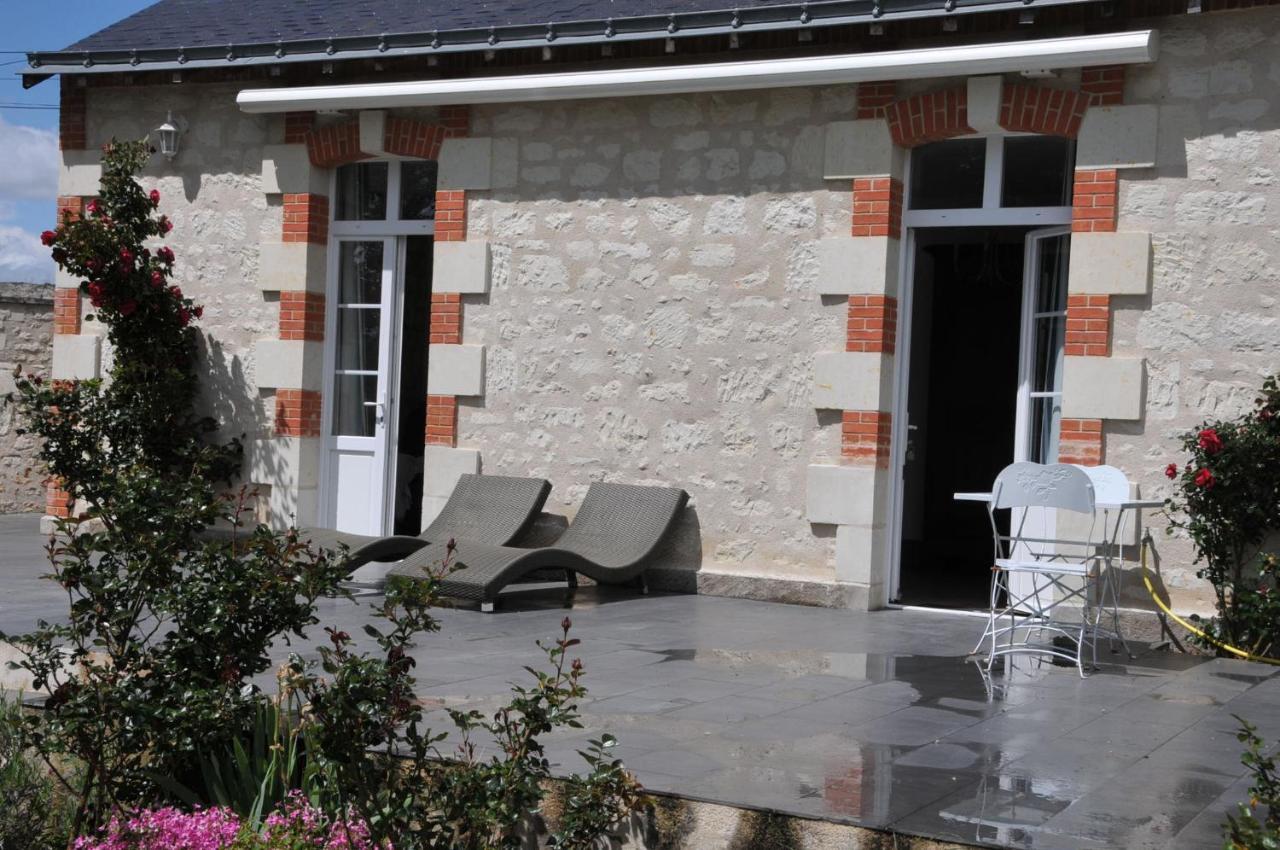 Petite Maison Des Roses - Gite 2 Personnes Brain-sur-Allonnes Luaran gambar
