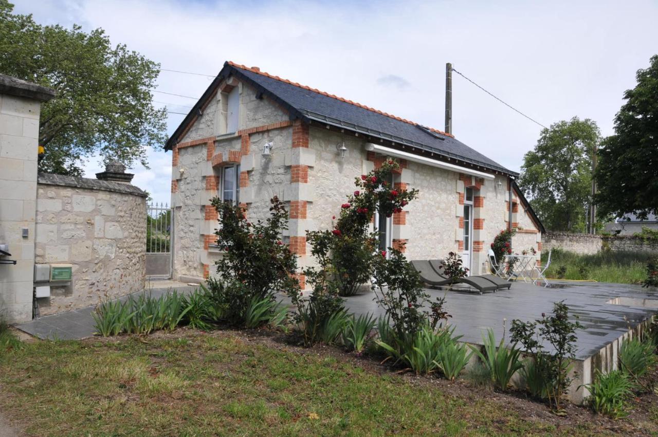 Petite Maison Des Roses - Gite 2 Personnes Brain-sur-Allonnes Luaran gambar