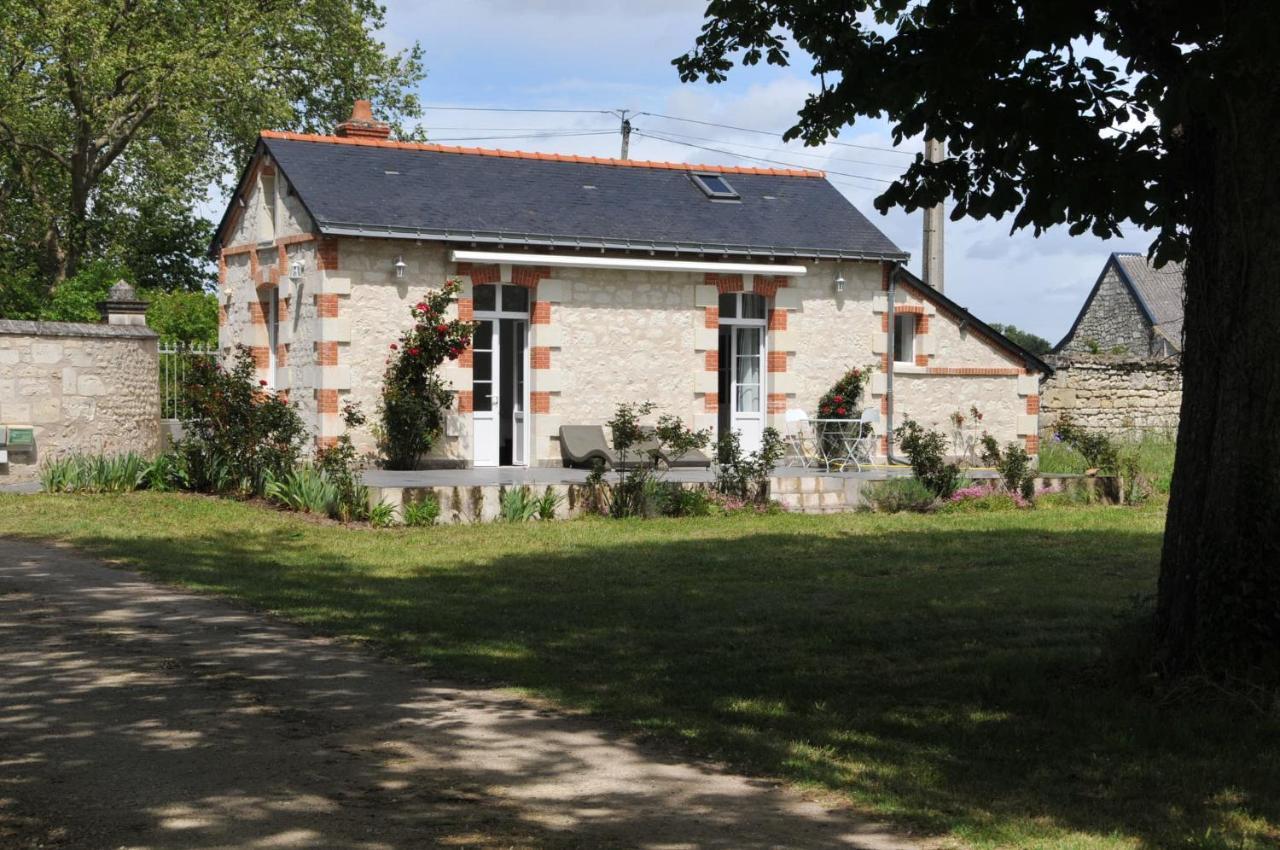 Petite Maison Des Roses - Gite 2 Personnes Brain-sur-Allonnes Luaran gambar